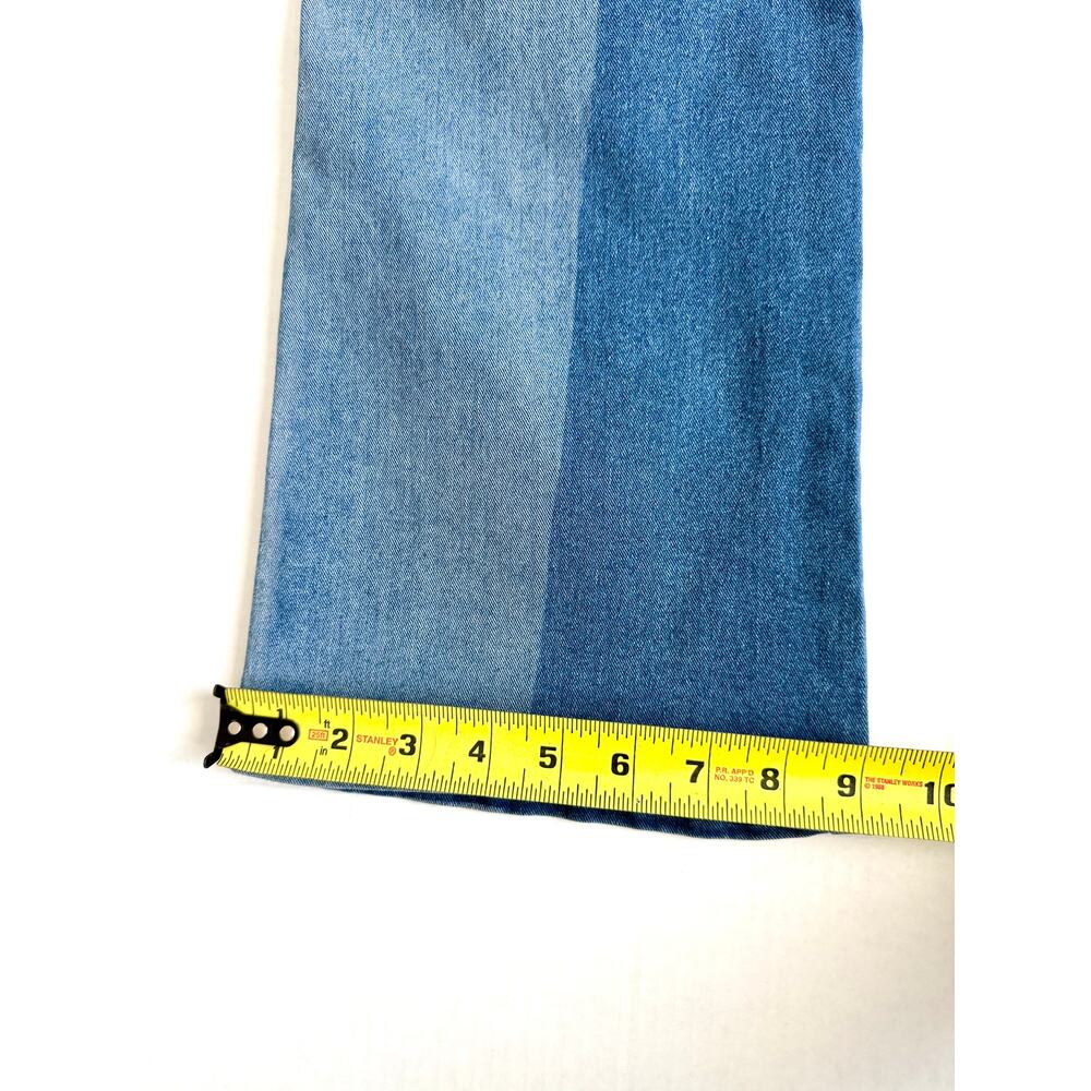 True Religion Two Tone Bootcut Becca Denim Jeans Women Size 26 - Picture 7 of 8